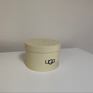 UGG Classic Non Tech Earmuff